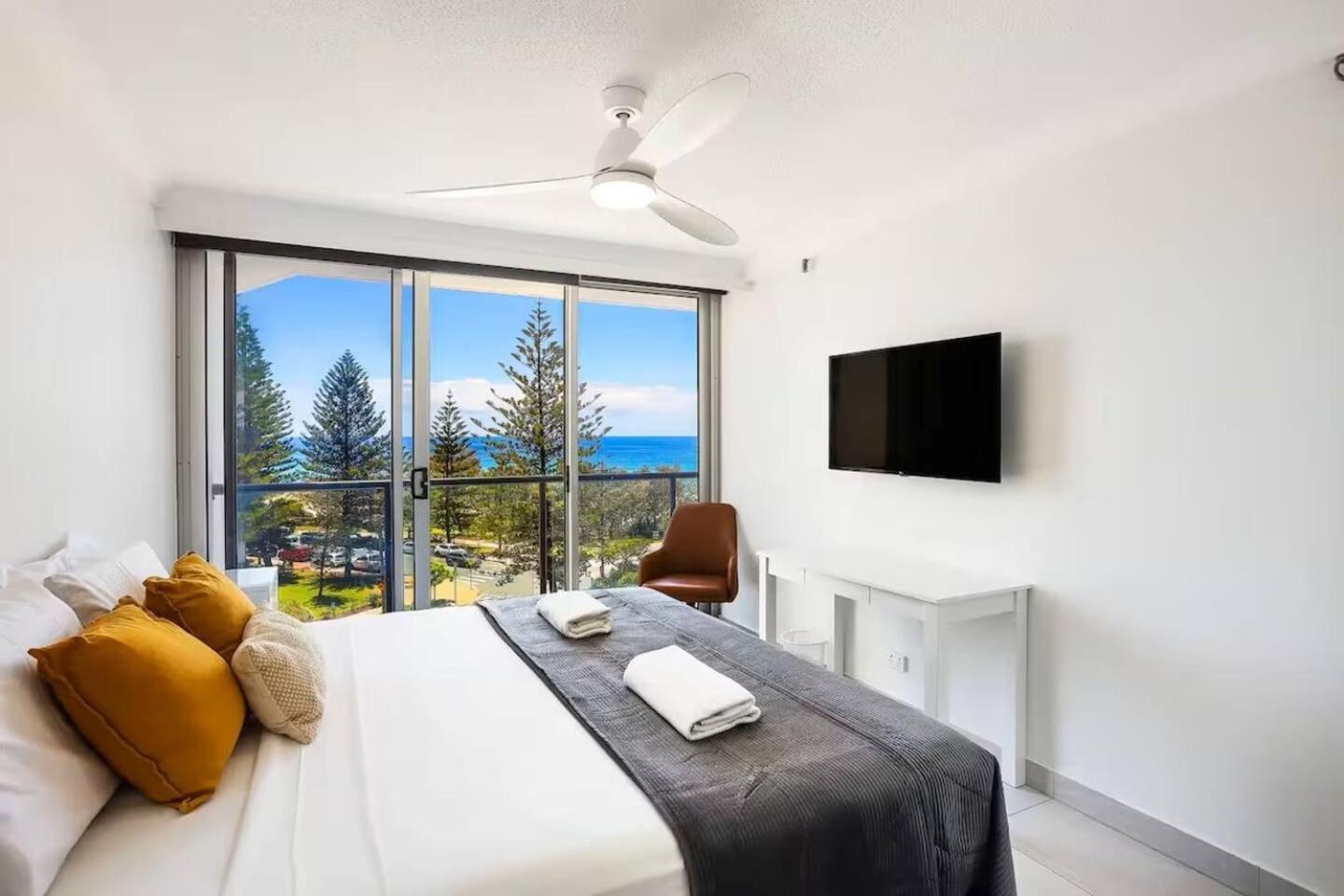 Peninsula Surfers Paradise - Hosted By Coastal Letting Apartment